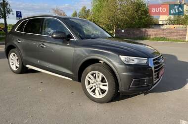 Позашляховик / Кросовер Audi Q5 2017 в 