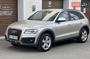 Позашляховик / Кросовер Audi Q5 2012 в 