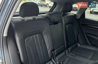 Позашляховик / Кросовер Audi Q5 2017 в 