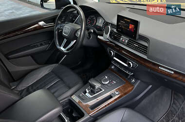Позашляховик / Кросовер Audi Q5 2017 в 