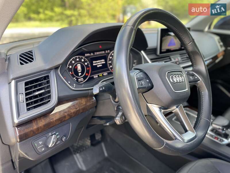 Внедорожник / Кроссовер Audi Q5 2018 в Днепре
