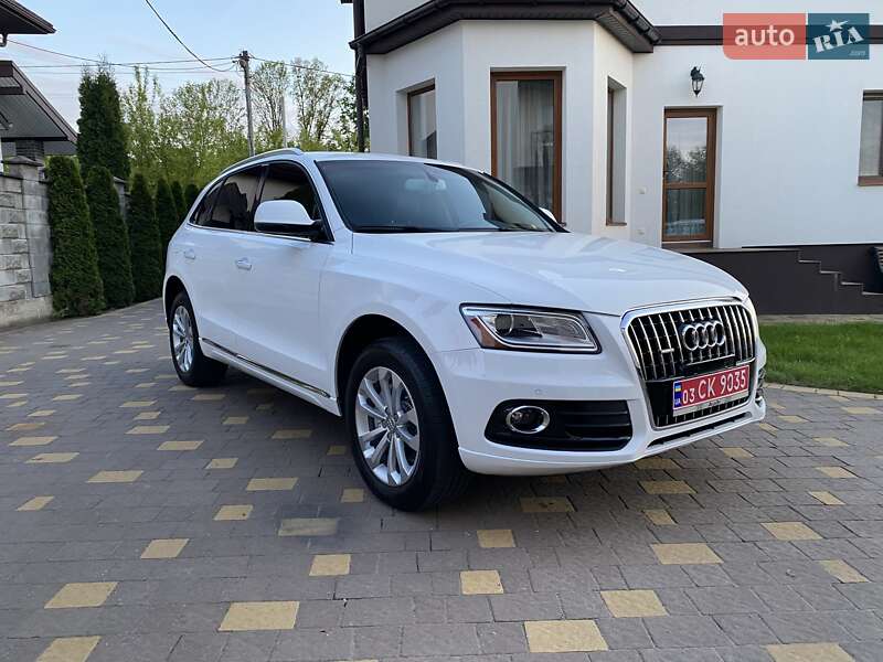 Позашляховик / Кросовер Audi Q5 2015 в Рівному