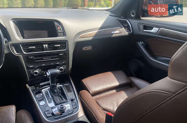 Внедорожник / Кроссовер Audi Q5 2015 в 