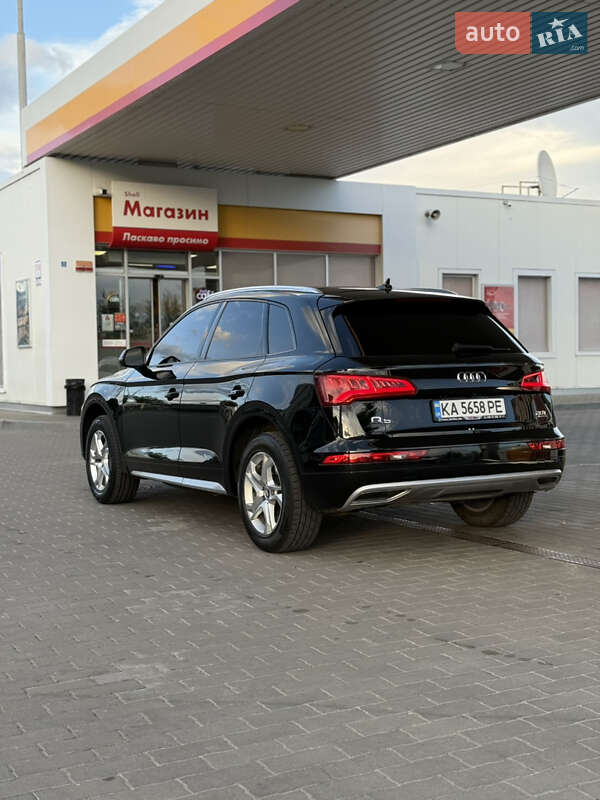 Внедорожник / Кроссовер Audi Q5 2017 в Киеве