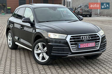 Позашляховик / Кросовер Audi Q5 2018 в 