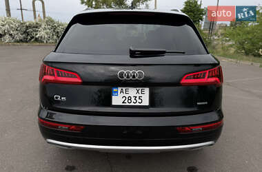 Внедорожник / Кроссовер Audi Q5 2019 в 