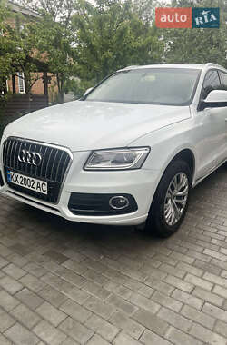 Внедорожник / Кроссовер Audi Q5 2012 в 