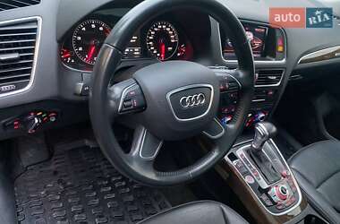 Внедорожник / Кроссовер Audi Q5 2015 в 
