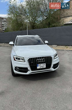 Внедорожник / Кроссовер Audi Q5 2015 в 