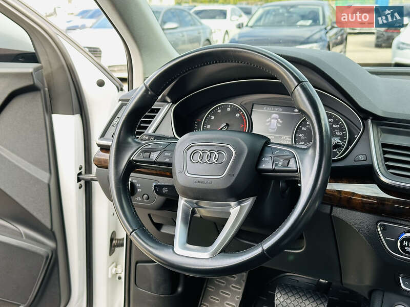 Внедорожник / Кроссовер Audi Q5 2018 в Харькове