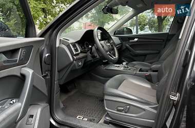 Внедорожник / Кроссовер Audi Q5 2017 в 