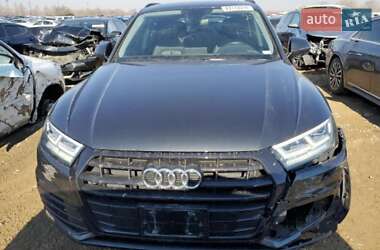 Внедорожник / Кроссовер Audi Q5 2020 в 
