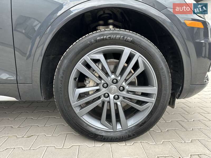 Внедорожник / Кроссовер Audi Q5 2019 в Львове