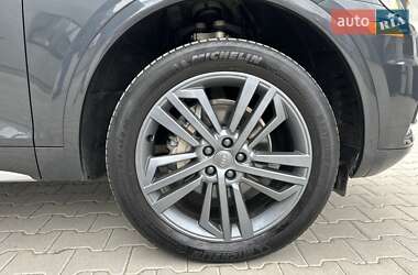 Внедорожник / Кроссовер Audi Q5 2019 в 