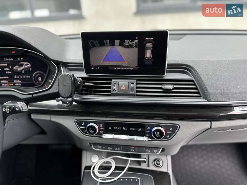 Внедорожник / Кроссовер Audi Q5 2019 в Львове