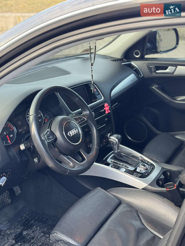 Позашляховик / Кросовер Audi Q5 2013 в Івано-Франківську