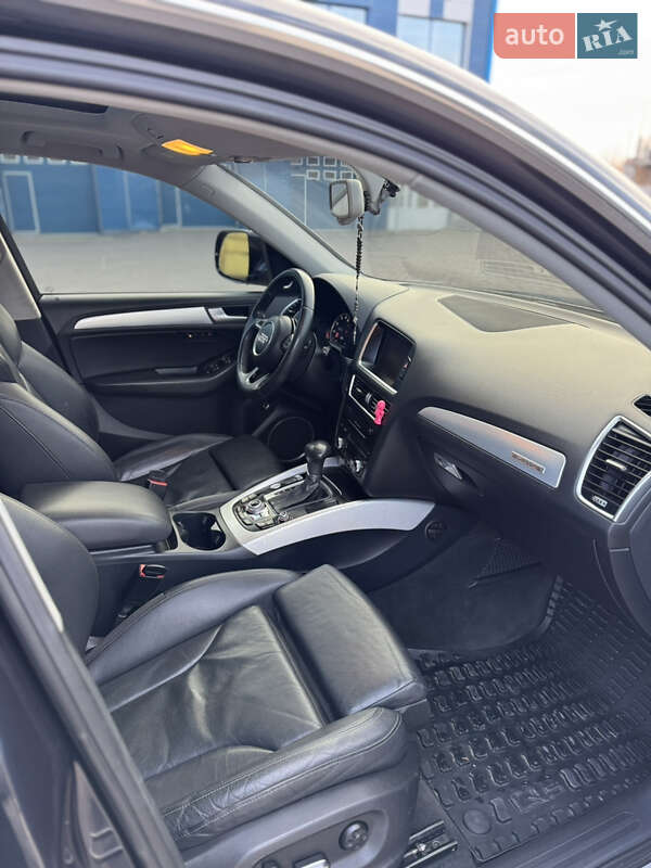 Позашляховик / Кросовер Audi Q5 2013 в Івано-Франківську