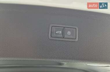 Внедорожник / Кроссовер Audi Q5 2022 в 