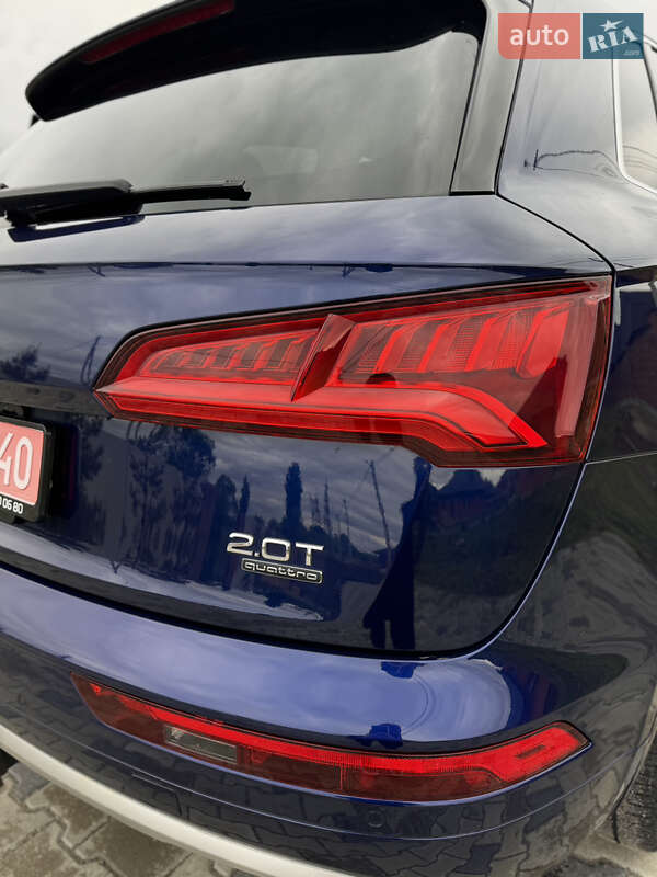 Позашляховик / Кросовер Audi Q5 2017 в Рівному