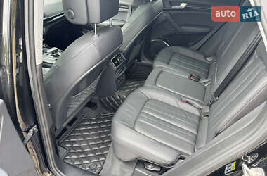 Внедорожник / Кроссовер Audi Q5 2018 в 