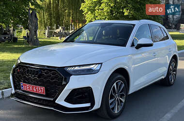 Позашляховик / Кросовер Audi Q5 2021 в Луцьку