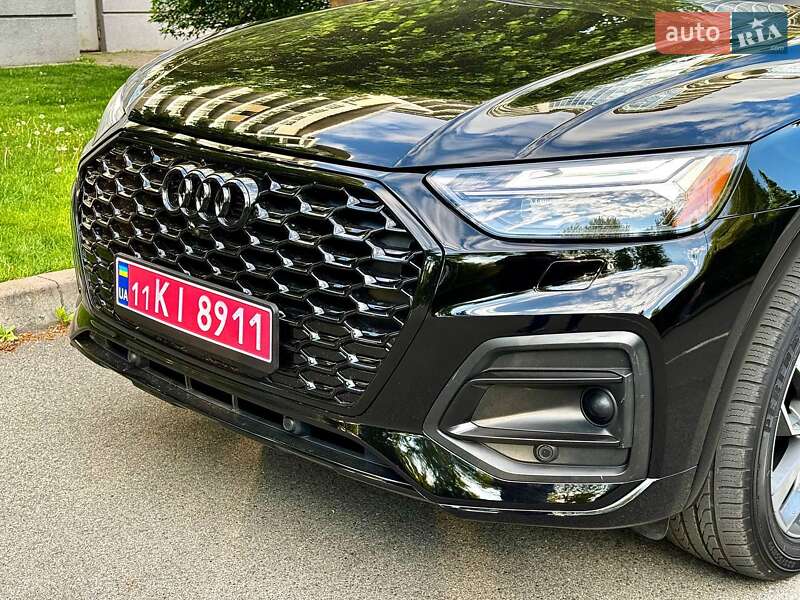 Внедорожник / Кроссовер Audi Q5 2021 в Киеве