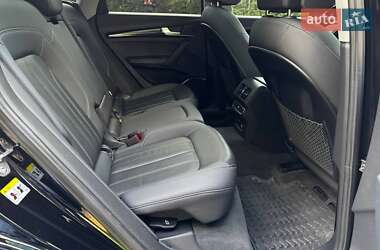 Позашляховик / Кросовер Audi Q5 2021 в 