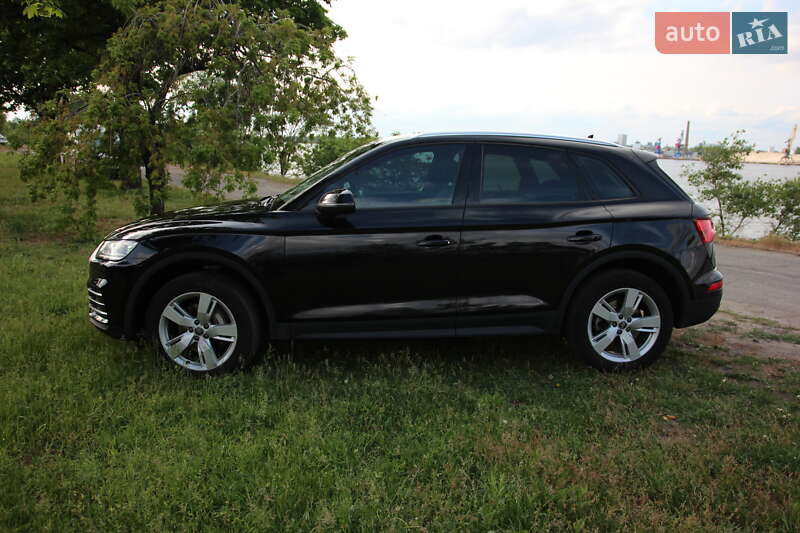 Внедорожник / Кроссовер Audi Q5 2017 в Днепре