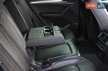 Позашляховик / Кросовер Audi Q5 2017 в 