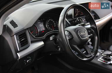 Позашляховик / Кросовер Audi Q5 2017 в 