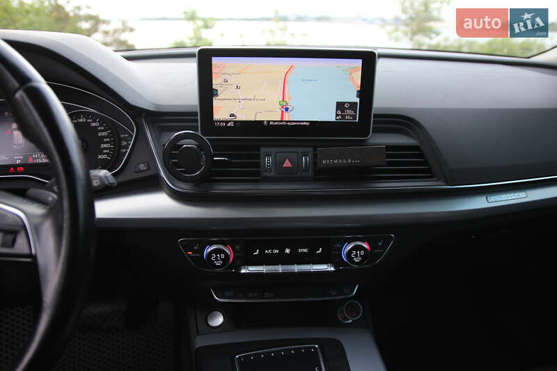 Внедорожник / Кроссовер Audi Q5 2017 в Днепре