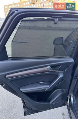 Внедорожник / Кроссовер Audi Q5 2021 в 