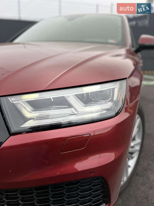 Позашляховик / Кросовер Audi Q5 2018 в Чернігові