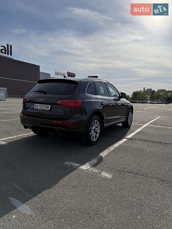 Внедорожник / Кроссовер Audi Q5 2011 в Киеве