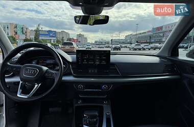 Позашляховик / Кросовер Audi Q5 2022 в 