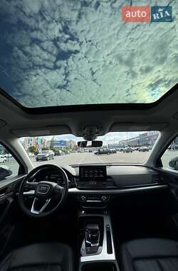 Позашляховик / Кросовер Audi Q5 2022 в 
