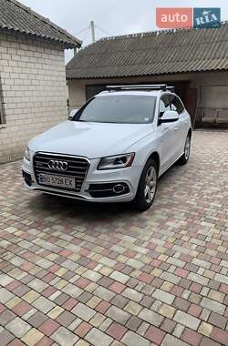 Внедорожник / Кроссовер Audi Q5 2017 в 