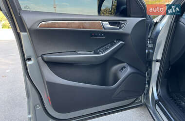 Позашляховик / Кросовер Audi Q5 2011 в 