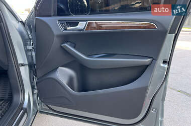 Позашляховик / Кросовер Audi Q5 2011 в 