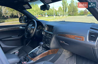 Позашляховик / Кросовер Audi Q5 2011 в 