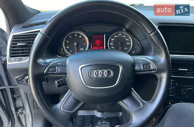 Позашляховик / Кросовер Audi Q5 2011 в 