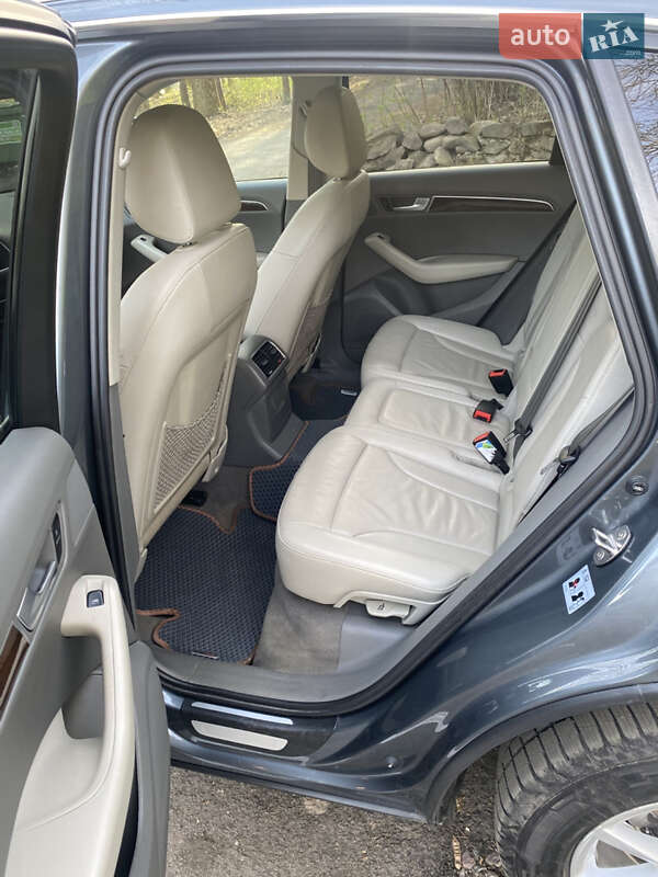 Позашляховик / Кросовер Audi Q5 2012 в Львові