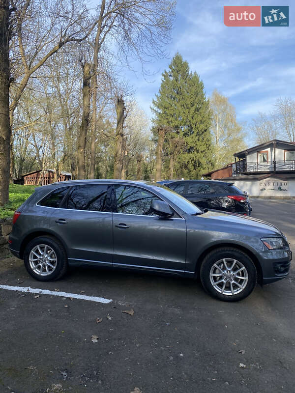 Позашляховик / Кросовер Audi Q5 2012 в Львові