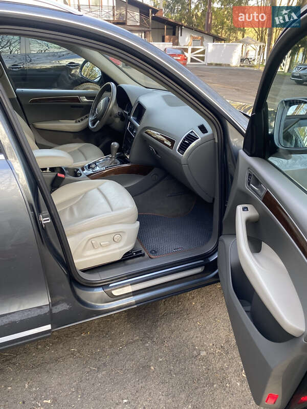 Позашляховик / Кросовер Audi Q5 2012 в Львові