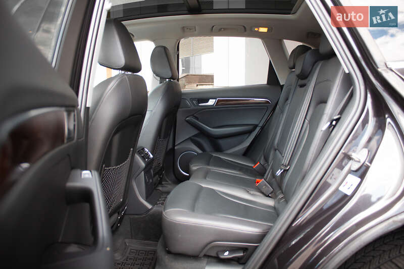 Внедорожник / Кроссовер Audi Q5 2016 в Киеве
