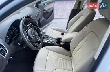 Позашляховик / Кросовер Audi Q5 2015 в 