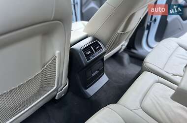 Позашляховик / Кросовер Audi Q5 2015 в 