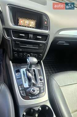 Внедорожник / Кроссовер Audi Q5 2012 в 