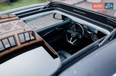Позашляховик / Кросовер Audi Q5 2020 в 