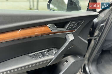 Внедорожник / Кроссовер Audi Q5 2020 в 
